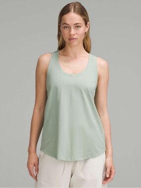 lululemon athletica Relaxed Scoop Tank - Sage Green | Size 10